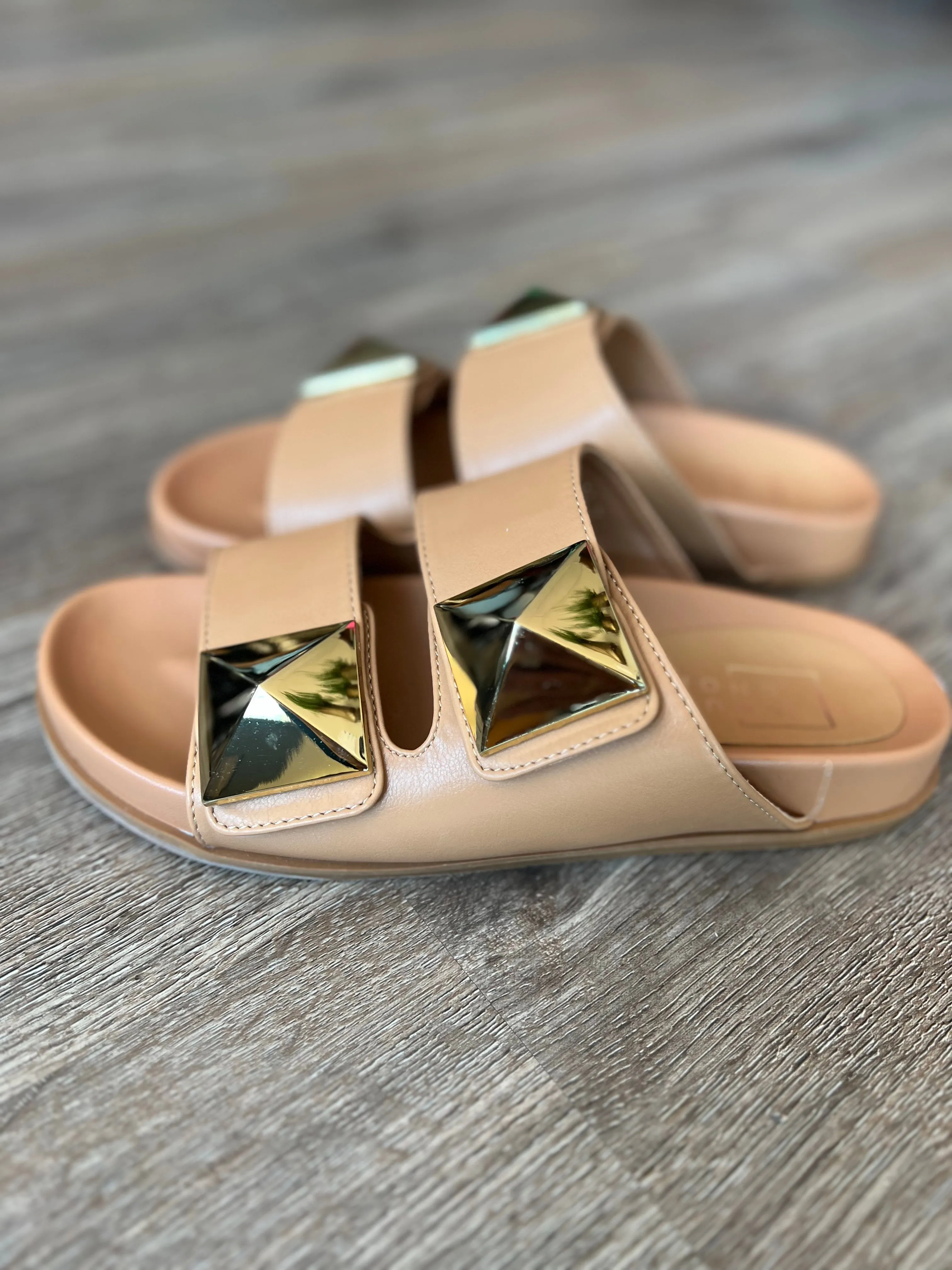 Bernarda Slides